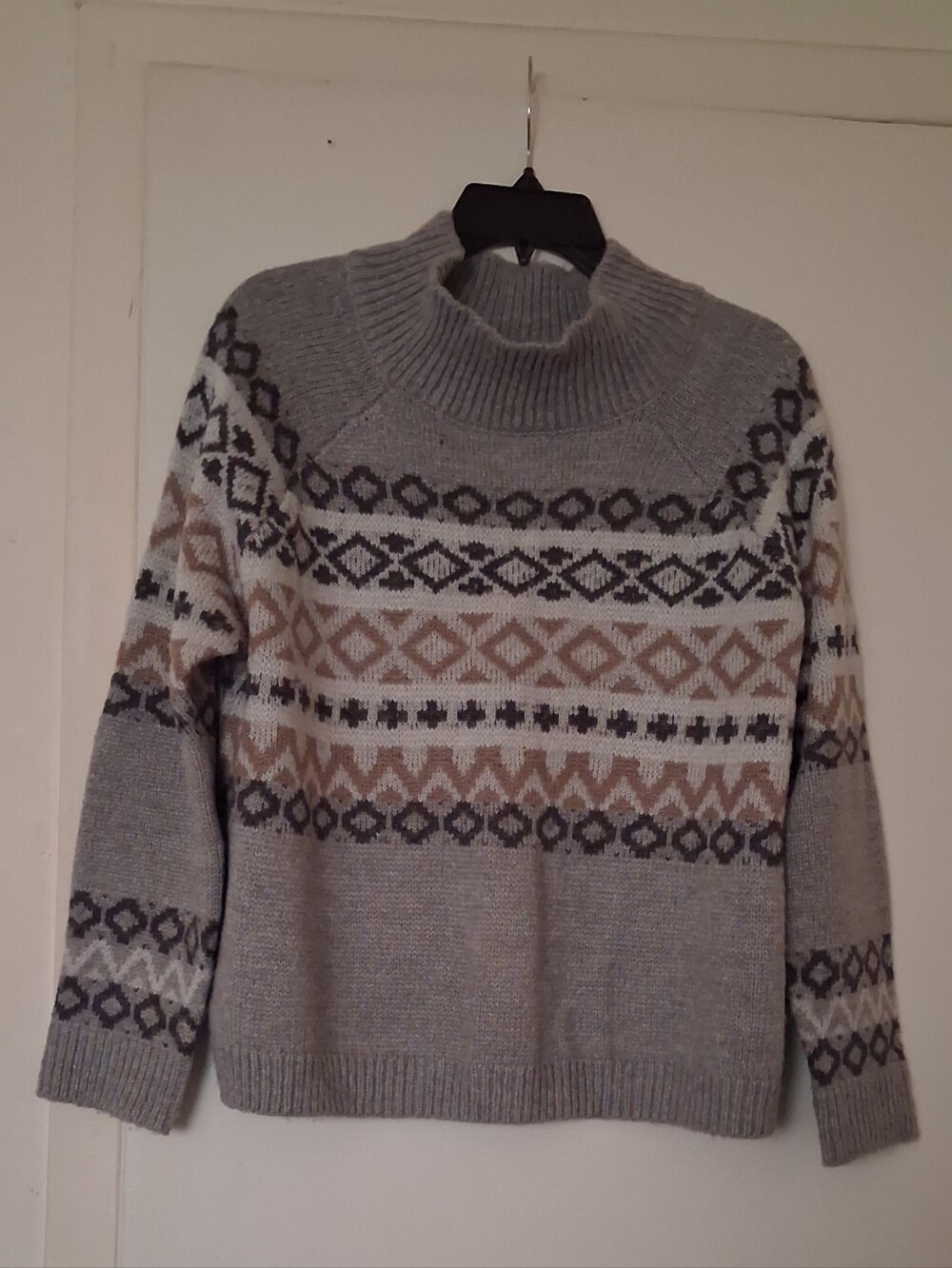 Women's Gray Fair Isle Turtleneck Sweater with Neutral Pattern